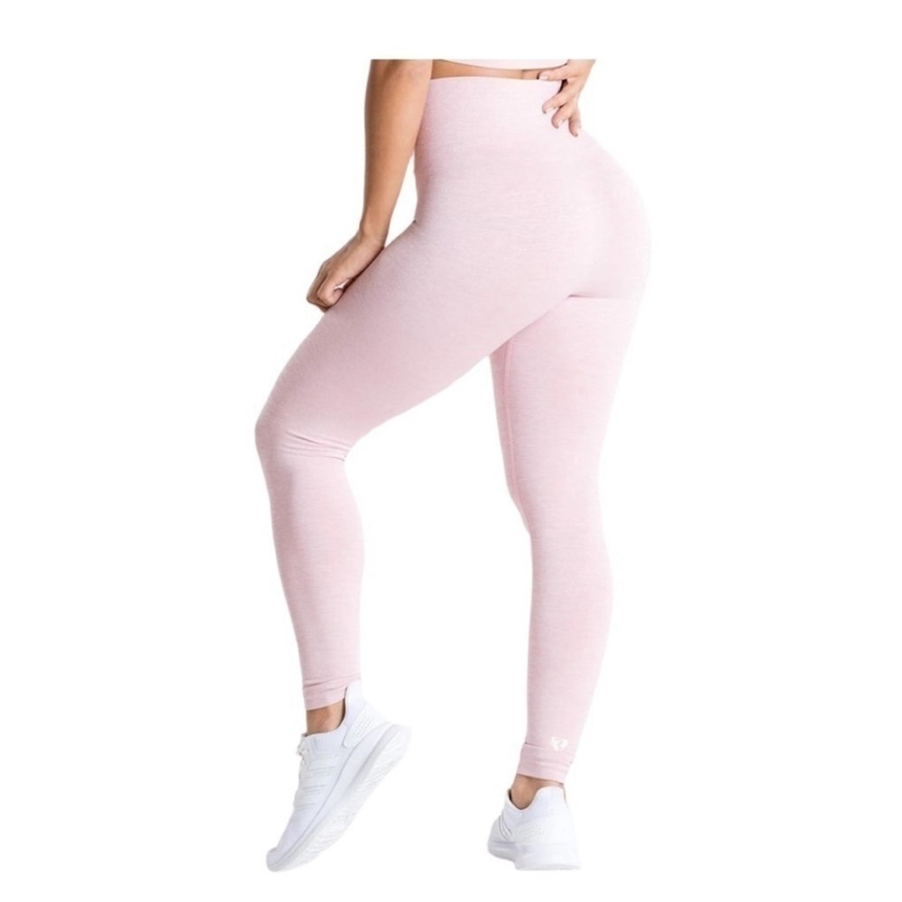 Women’s best seamless workout leggings. Size small. Never worn , brand new.